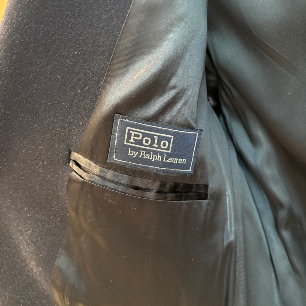 Vintage Polo By Ralph Lauren Men’s Wool Coat with velvet collar, Size L - Picture 8 of 16